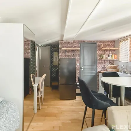 Apartment Charming 22m In 11